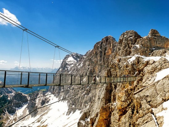 Hängebrücke am Dachsteingletscher in Ramsau 