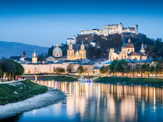 Mozartstadt Salzburg, Abendstimmung am Salzachufer